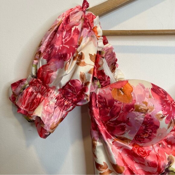 Alamour The Label Carrie Floral Off the Shoulder Mini Dress - Picture 3 of 7